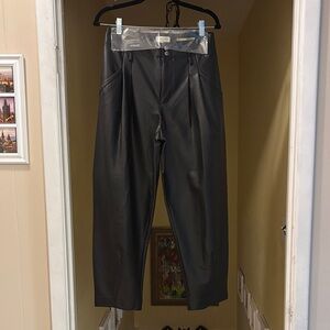 NWOT Maeve by Anthropologie Taper Pleated Faux Leather Black Barrel Pants 6